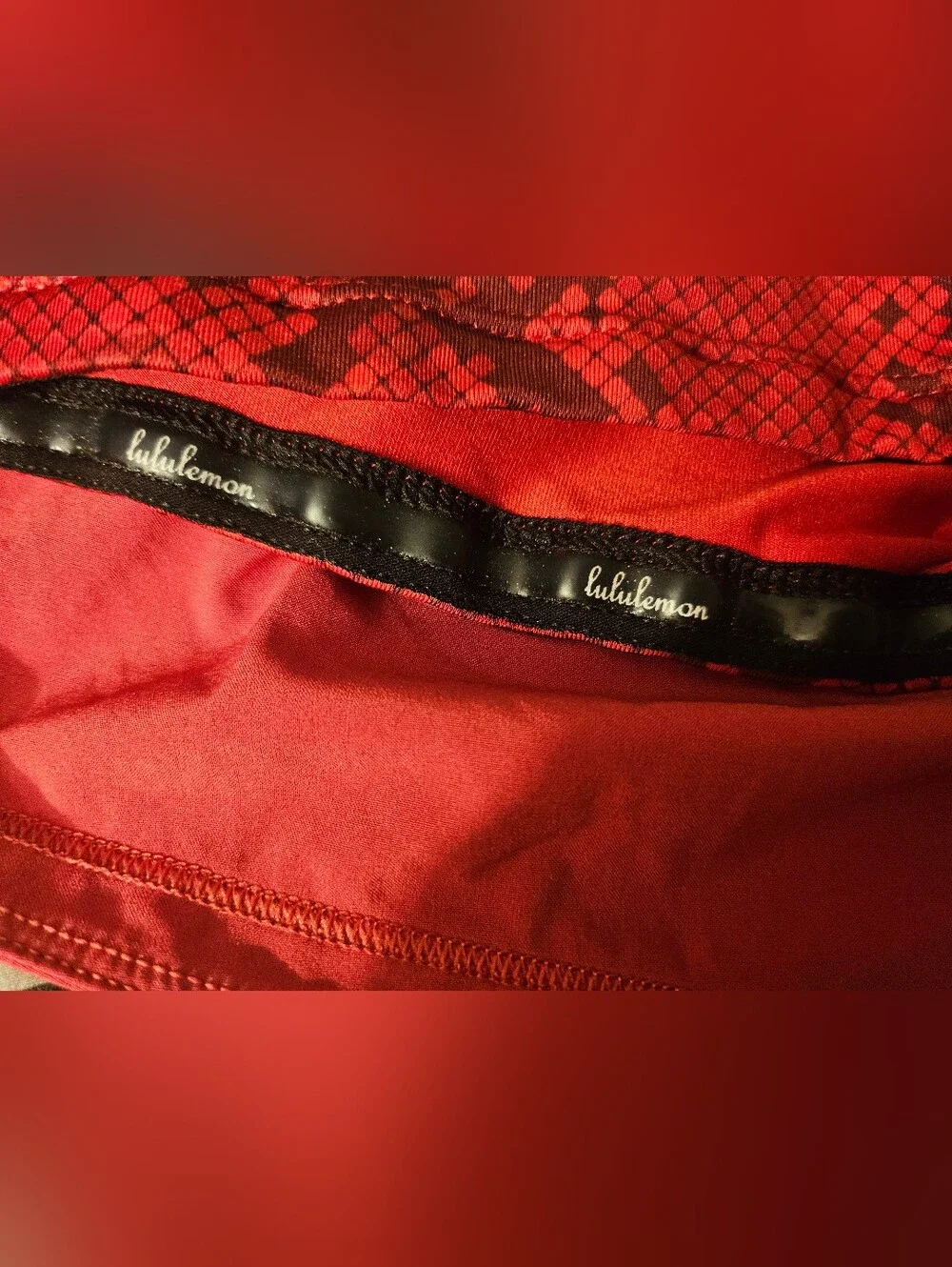 Lululemon Pace Rival Skirt Size 4 Cranberry 4-Way Stretch Mini Ziggy Snake